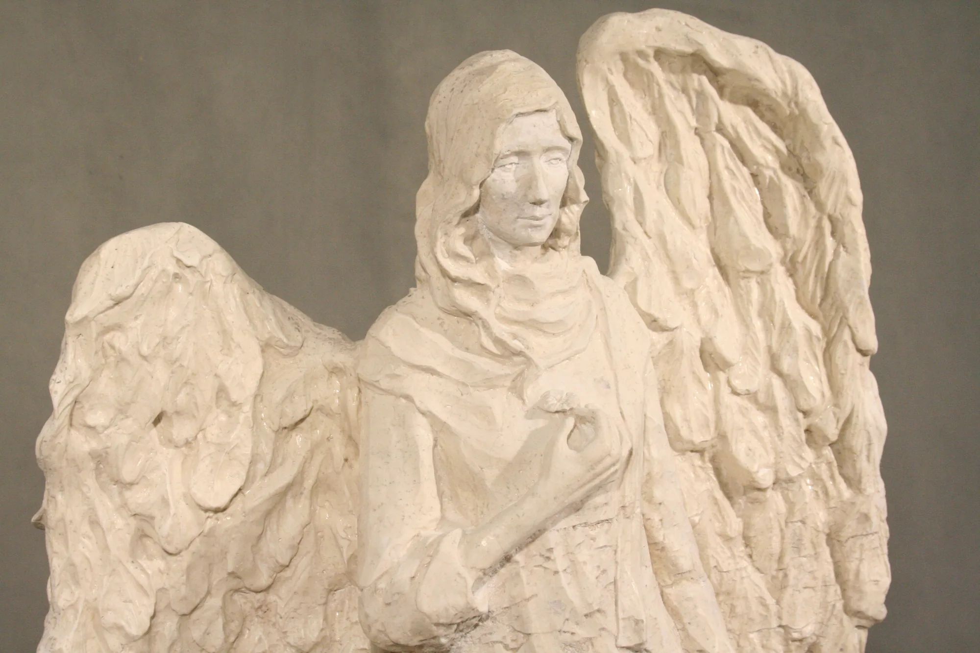 Anioł cmentarny — rzeźba figuratywna